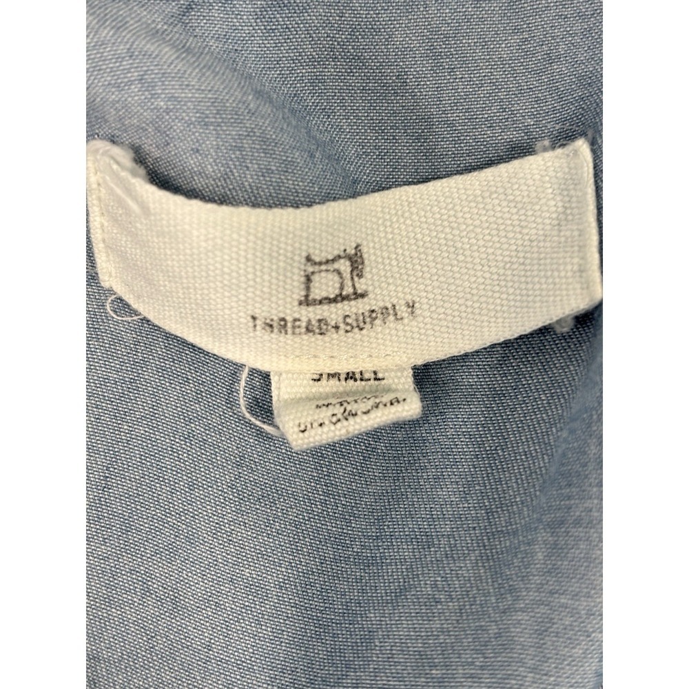 Thread & Supply 100% Tencel Chambray Shirt S Button Up Soft Denim Blue Top Slit - Picture 7 of 10